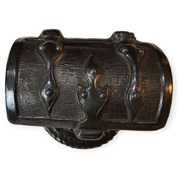 Vintage Treasure Chest Cast Metal Coin Money Bank Pirate Skull Cross Bones - Picture 7 of 8